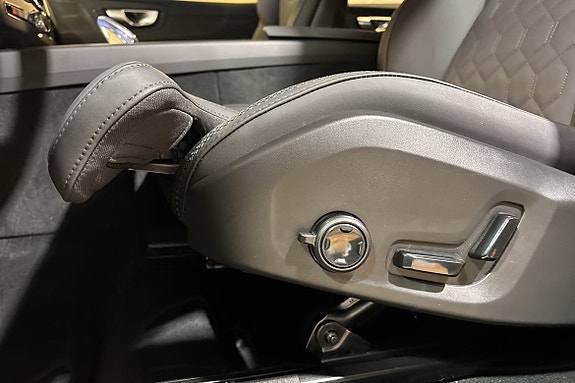 Volvo XC60 20 of 30