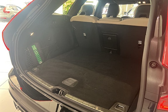 Volvo XC60 13 of 18