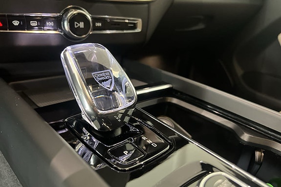 Volvo XC60 14 of 18