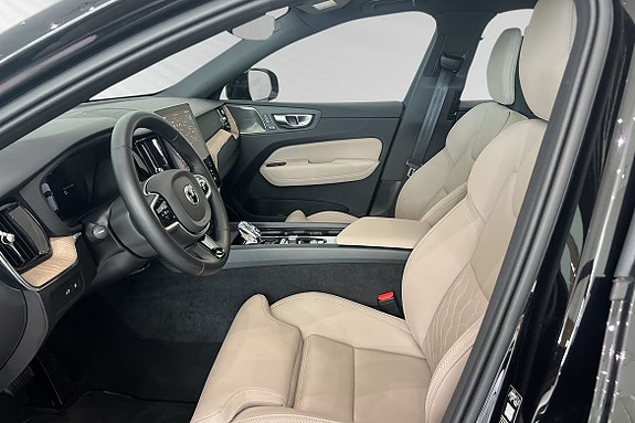 Volvo XC60 7 of 18