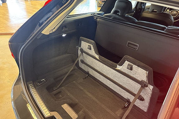Volvo V90 23 of 30