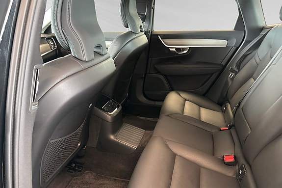 Volvo V90 14 of 30