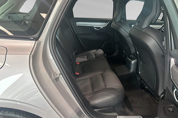 Volvo V90 10 of 13