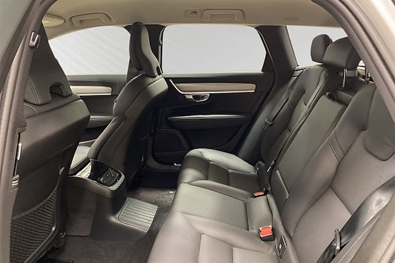 Volvo V90 8 of 15