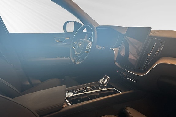 Volvo XC60 20 of 30