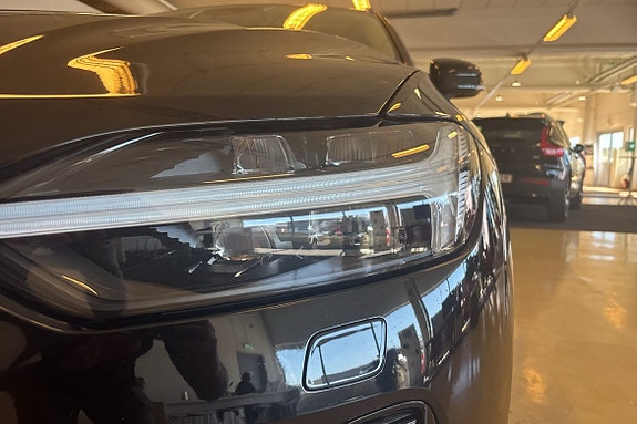 Volvo XC60 23 of 30