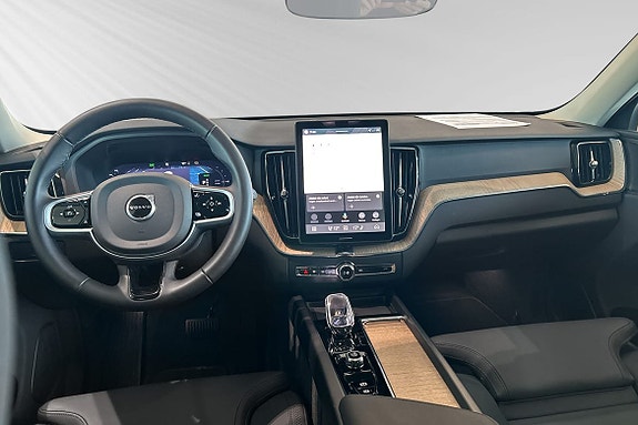 Volvo XC60 17 of 30