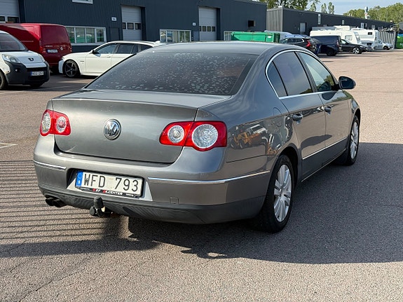 Volkswagen Passat 5 of 5