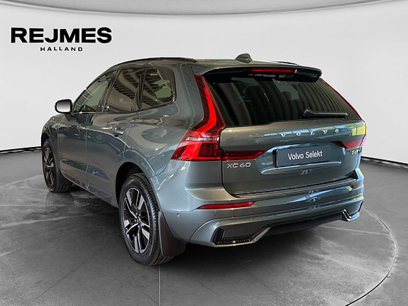 Volvo XC60 3 of 5