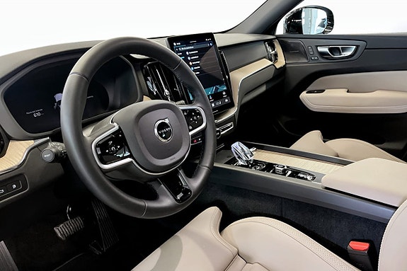 Volvo XC60 5 of 5