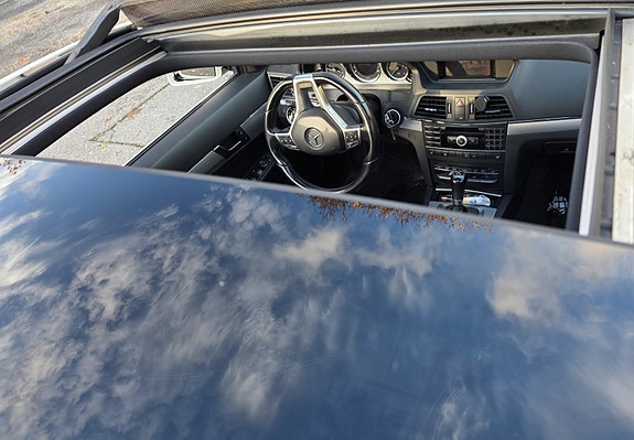 Mercedes-Benz E250 5 of 5