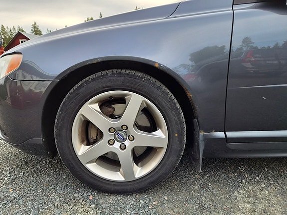 Volvo V70 5 of 5