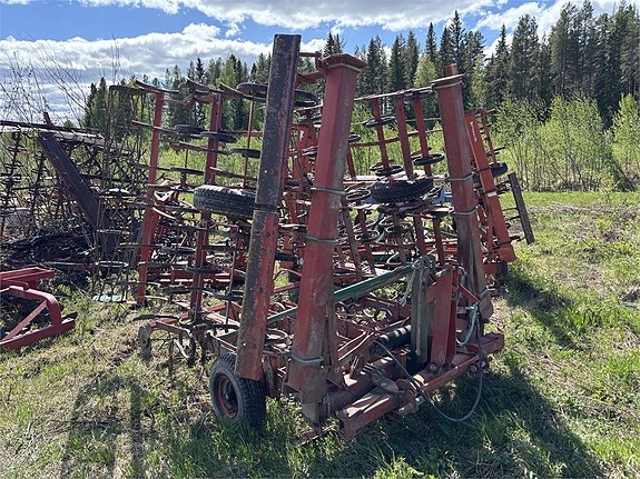 Kverneland S-pinneharv med 6-7 meter 2 of 2