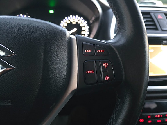 Suzuki S-Cross 13 of 17