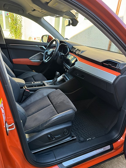 Audi Q3 4 of 5