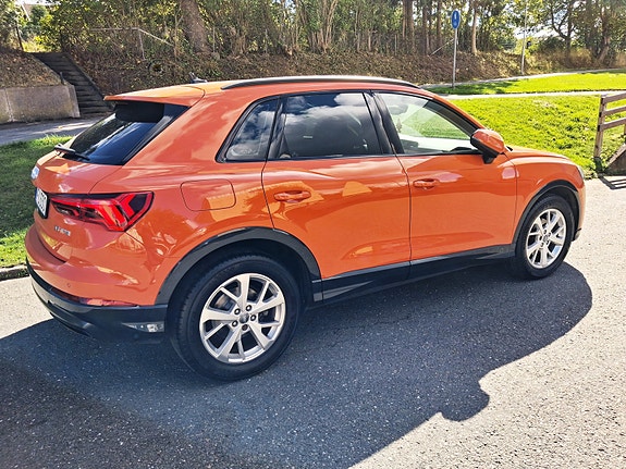 Audi Q3 2 of 3