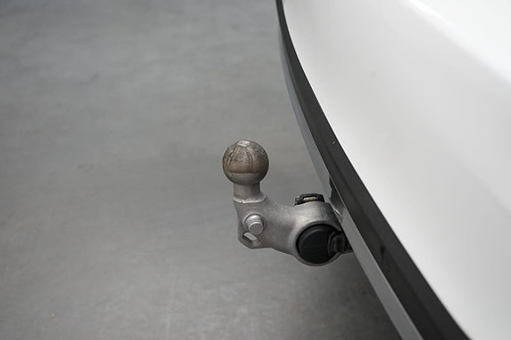 Mercedes-Benz GLC220 d 14 of 18