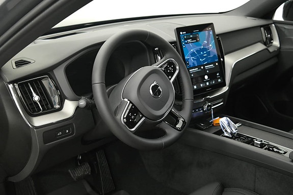 Volvo XC60 5 of 18
