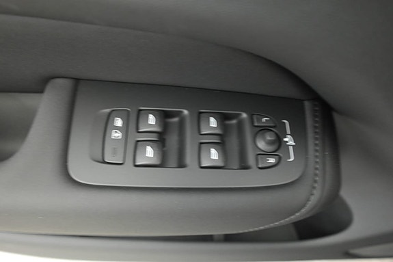 Volvo XC60 10 of 18