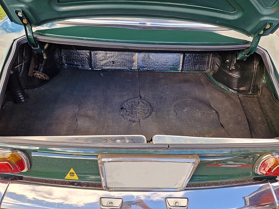 Alfa Romeo Giulia 1600 14 of 23