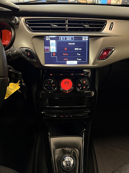 Citroen C3 11 of 17