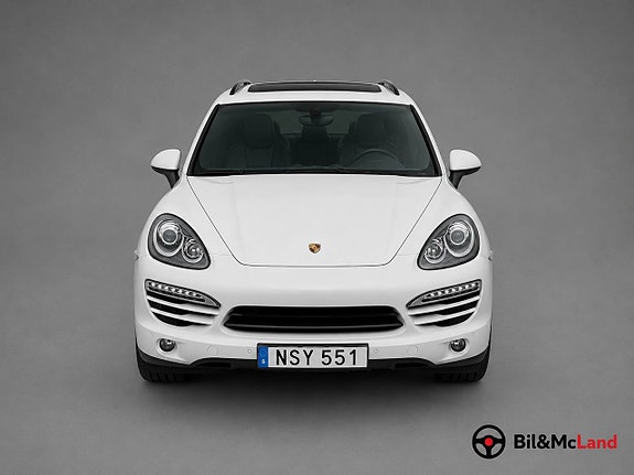 Porsche Cayenne 5 of 5