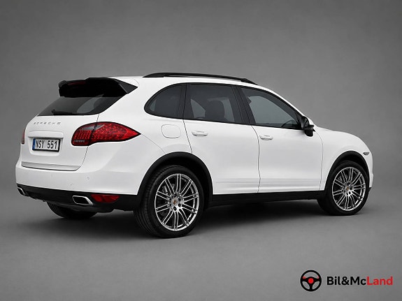Porsche Cayenne 8 of 24