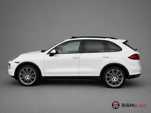 Porsche Cayenne 2 of 5