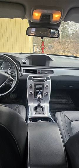 Volvo V70 5 of 5