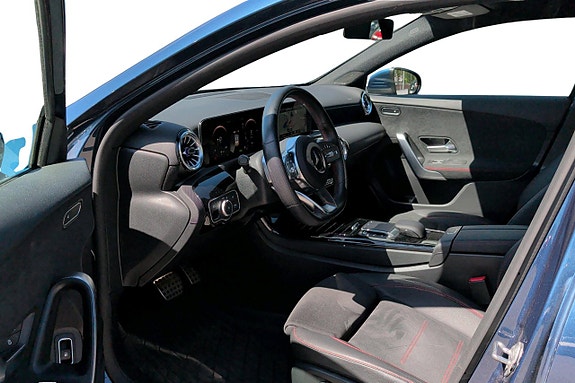 Mercedes-Benz A250 e 11 of 12