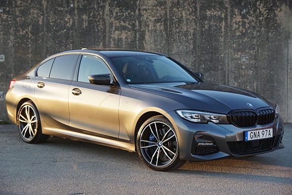 BMW 330e