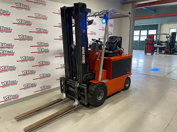 Cesab 2,5T Triplex 2 of 5