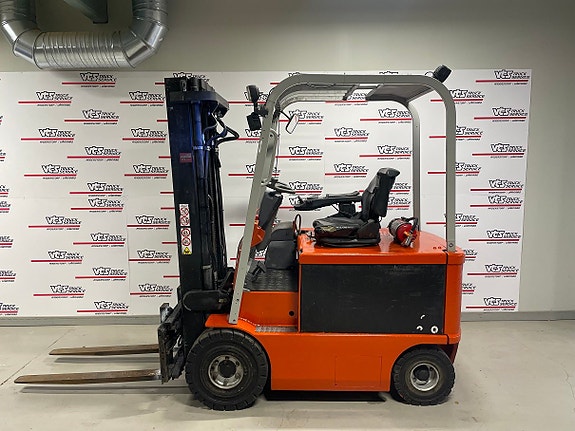 Cesab 2,5T Triplex