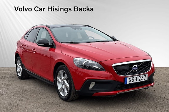 Volvo V40 Cross Country 7 of 13