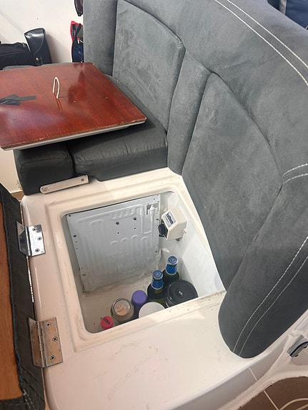HÖSTPRIS Jeanneau Leader 805 – KAD44 Diesel 260HK - Mycket uppdaterad 7 of 13