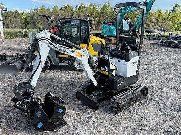 Bobcat E10