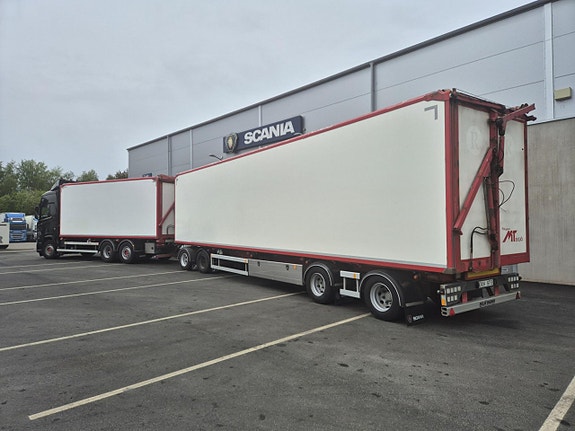 Scania R580 B6x2NB 3 of 14