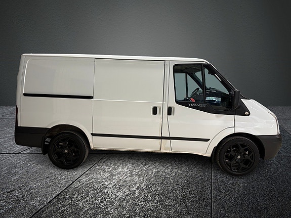 Ford Transit 3 of 5