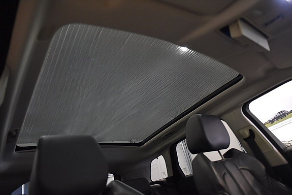 Land Rover Range Rover Evoque 18 of 22