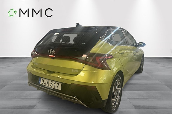 Hyundai i20 2 of 5