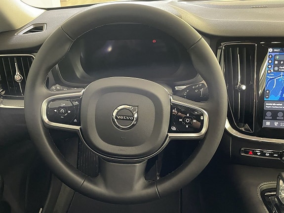 Volvo V60 12 of 12