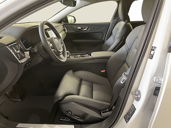 Volvo V60 7 of 12