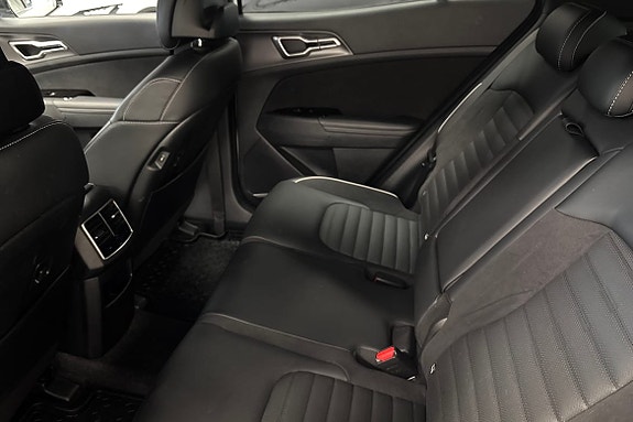 Kia Sportage 12 of 21