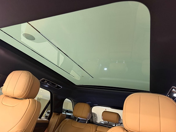 Land Rover Range Rover Sport 15 of 23
