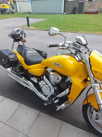Suzuki VZR1800 Intruder 2 of 3