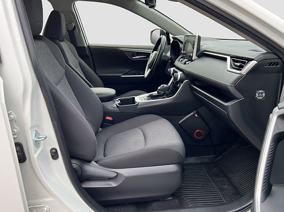 Toyota RAV4 18 of 22