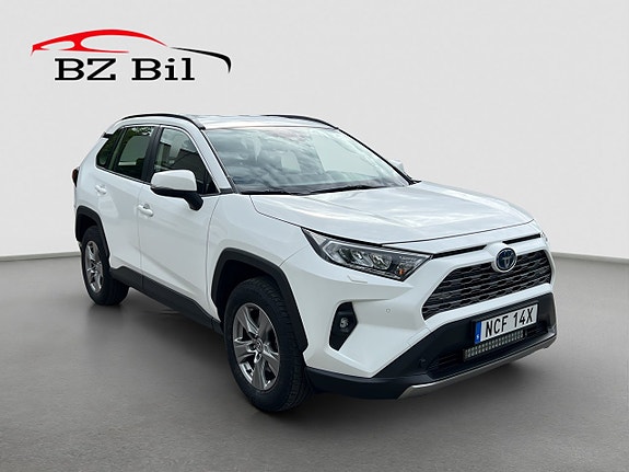 Toyota RAV4 7 of 22