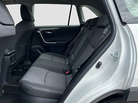 Toyota RAV4 20 of 22