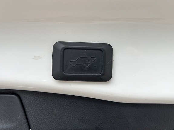 Toyota RAV4 22 of 22