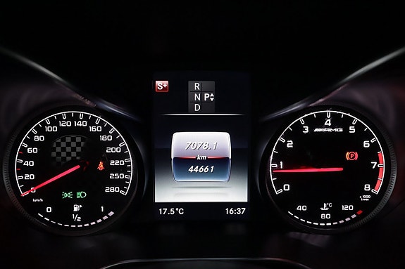 Mercedes-Benz C43 17 of 30